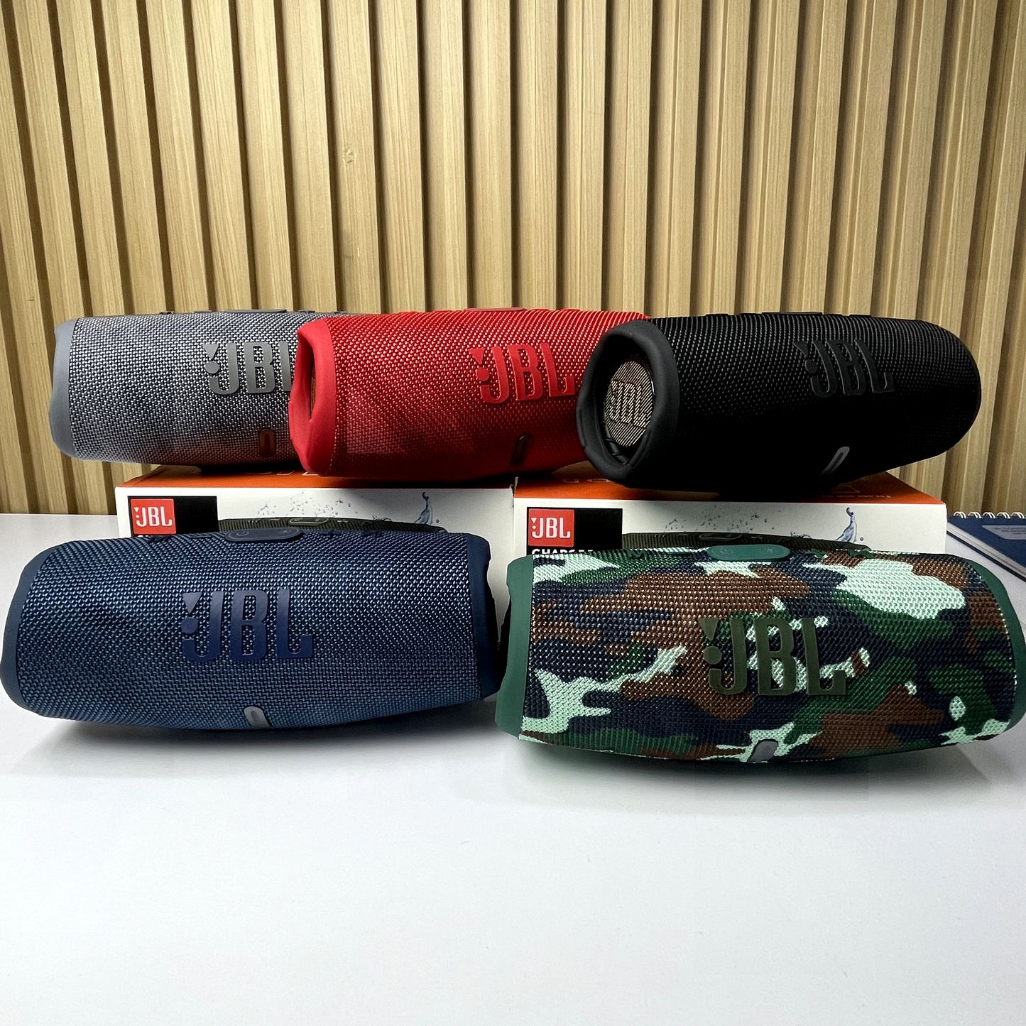 Parlante JBL Charge 5 + Go 4